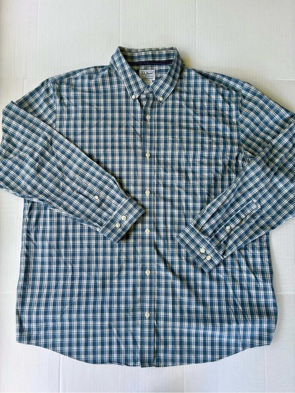 L.L. Bean Men's Blue and White Plaid Button-Down Shirt Size XL